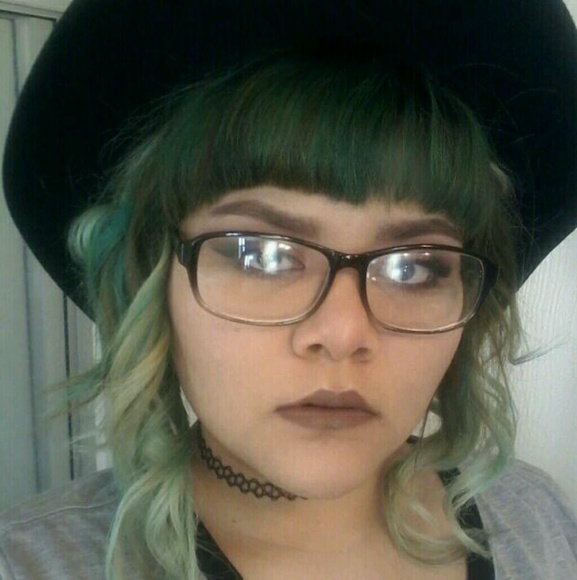 Meet your Posher, Abreanna - Picture 1 of 1